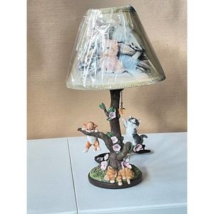 Country Kitties Tabletop Lamp